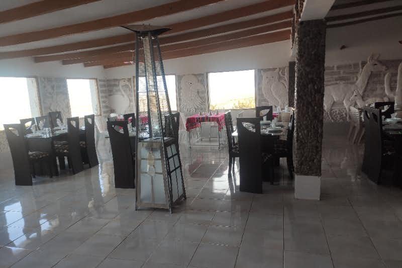 dining room in Tambo Loma