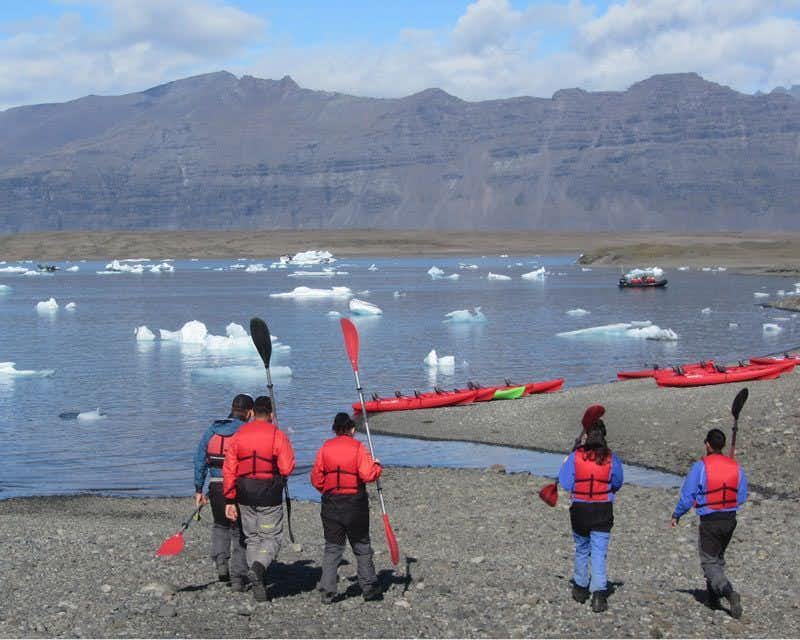  kayak de groupe sur le rivage de Jokulsarlon