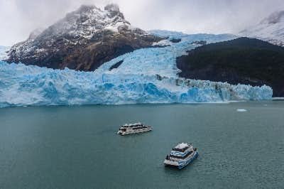Todo Glaciares Boat Tour