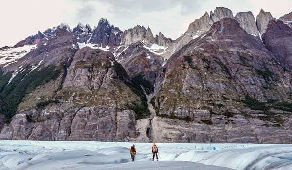Grupo no final da caminhada na geleira Grey Glacier