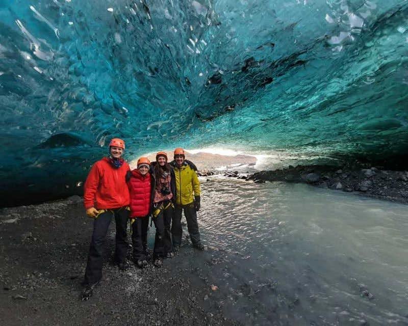 geleira vatnajokull caverna de gelo azul