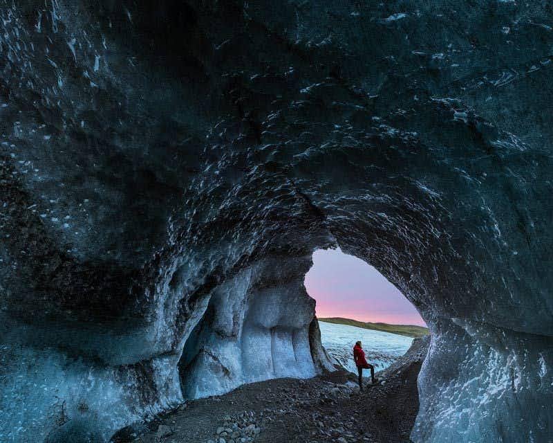 Entrada da caverna de gelo azul