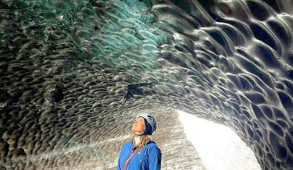 Caverna de gelo da Katla em vidro de dragão