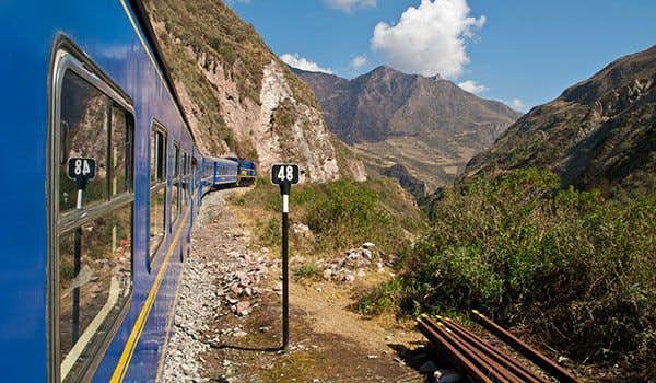 Trem para Machu Picchu aguas calientes