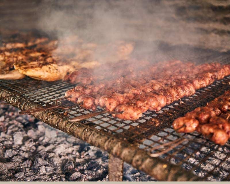 argentinisches grillfest auf der susana ranch