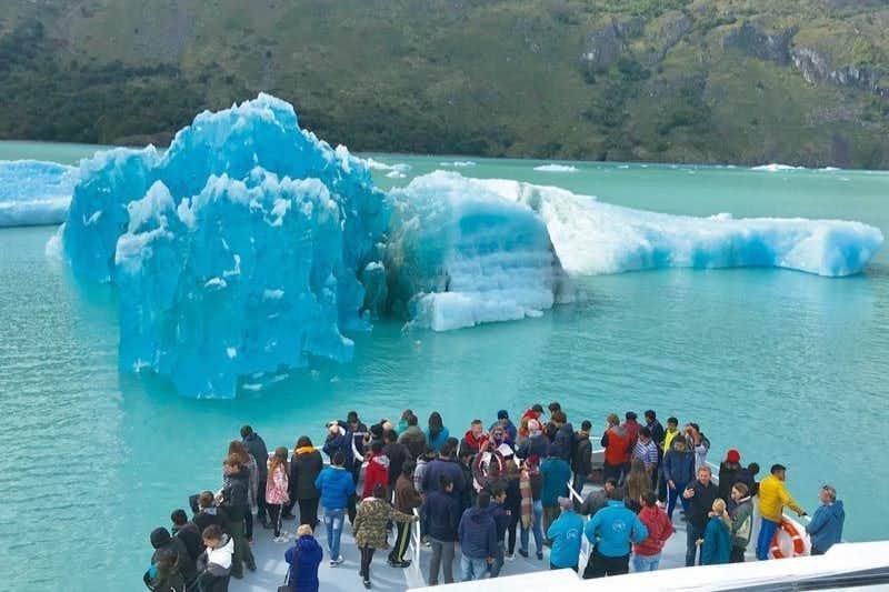glaciares gourmet vor dem Eisberg