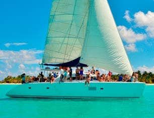 Isla Mujeres Boat Tour