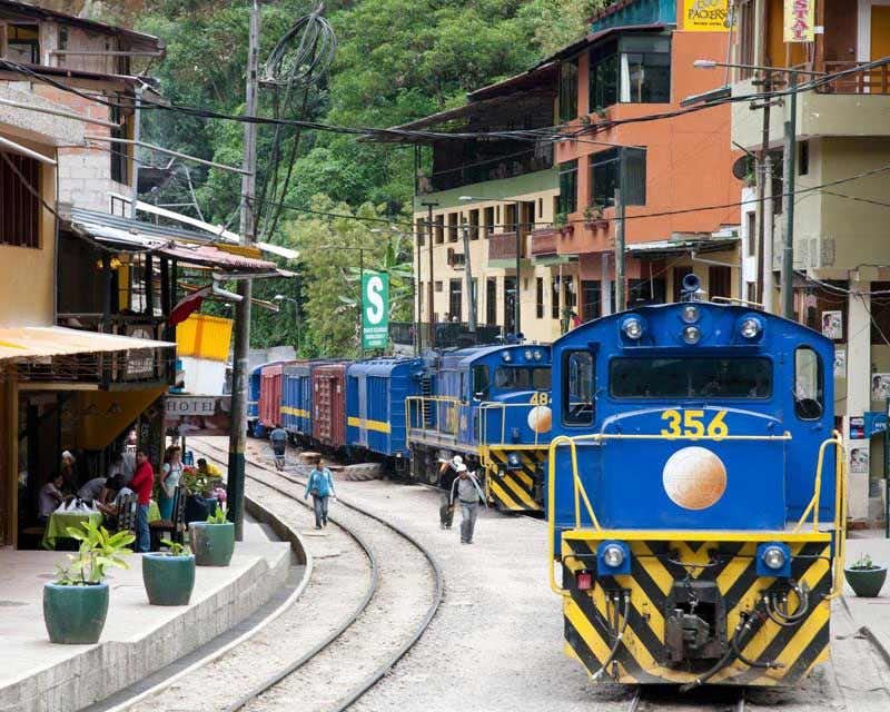 Zug nach Cusco Machu Picchu