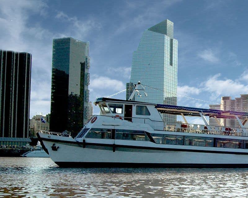 Boat tour Buenos Aires