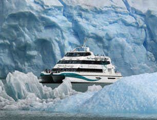 Glaciares Gourmet boat tour