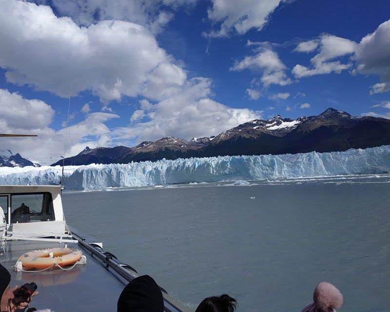 navigation in front of the perito moreno glacier