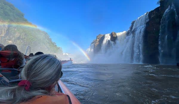 great adventure boat in iguazu waterfalls