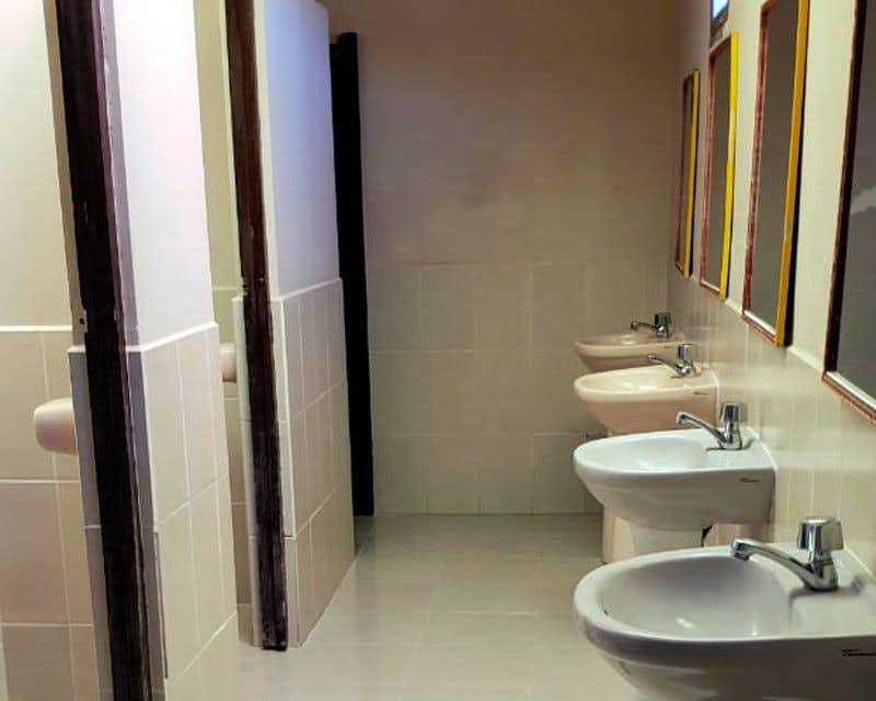 bathrooms in uyuni salt flats day 1 salt hostel