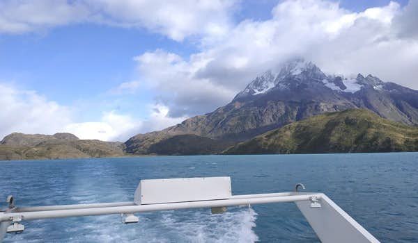 catamaran from Paine Grande Sector to Pudeto
