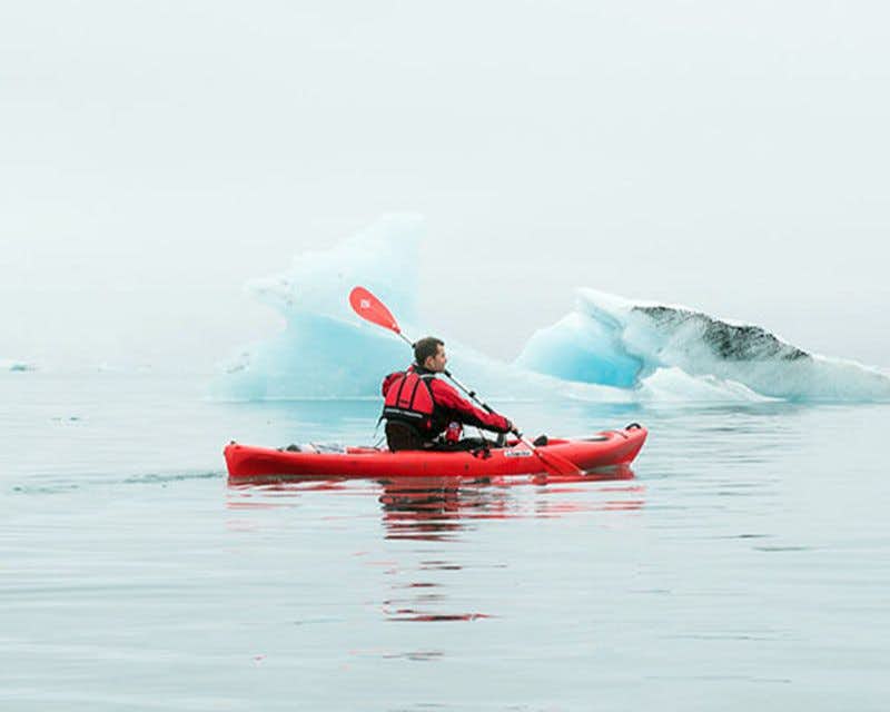 jokulsarlon glacier lagoon kayak