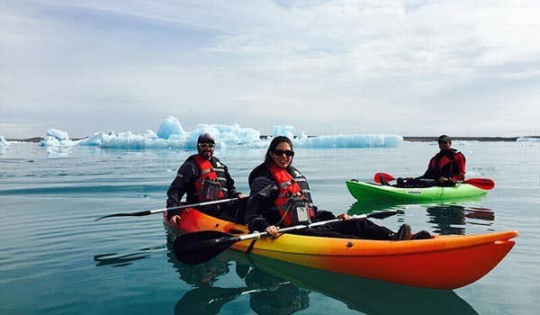 kayaking jokulsarlon glacier lagoon