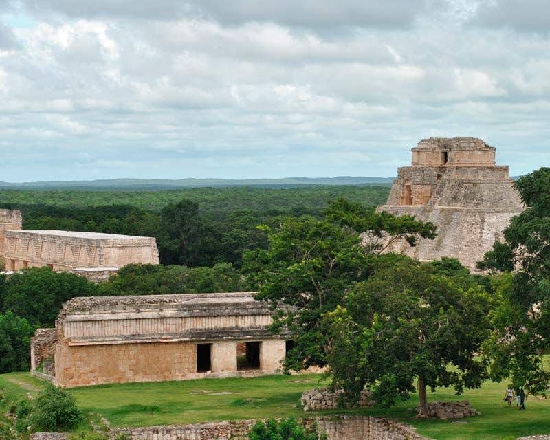 views of the ruins of chichen itza