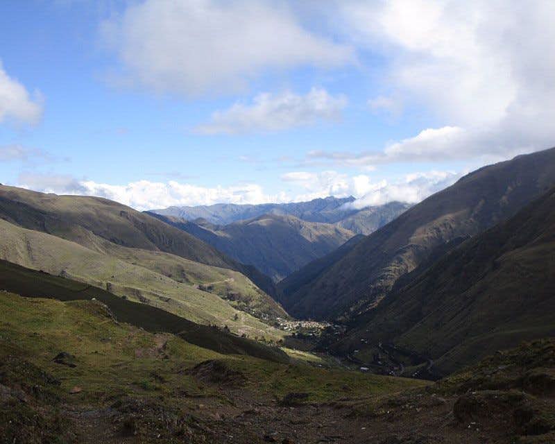 views of the lares valley with clear skies