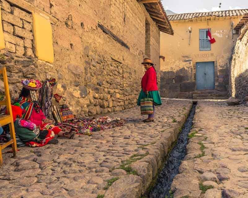 Streets of Ollantaytambo in machu picchu excursions