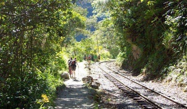 Train routes to Aguas Calientes for the Salkantay trek sky lodge