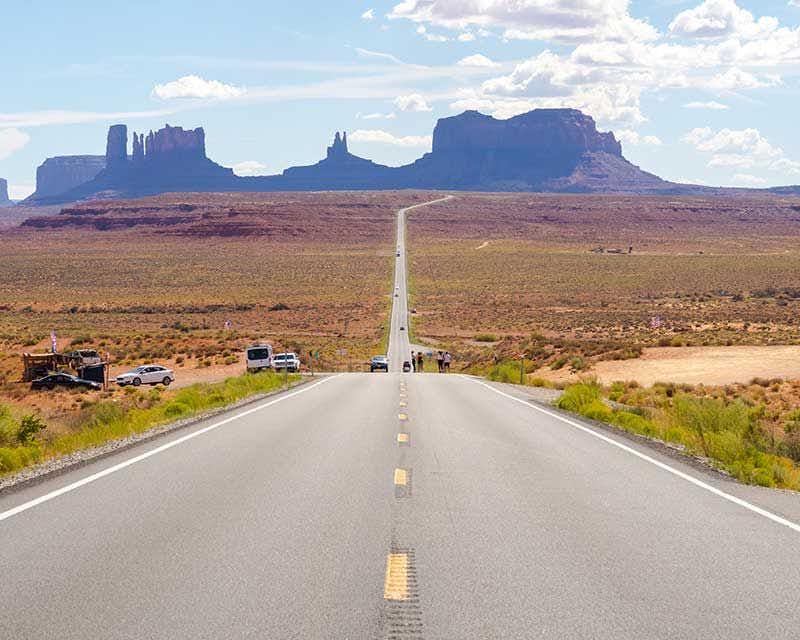 road landscape to monument valley american southwestroadtrip