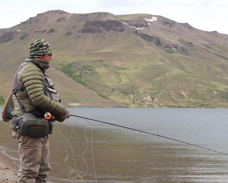 pescando en la patagonia modalidad vadeo