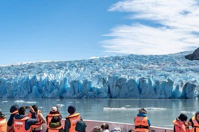 Navigazione sul Glaciar Grey