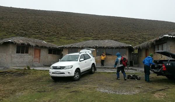 refugio en el volcan carihuairazo ecuador