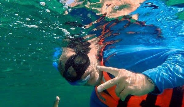 haciendo snorkel en la reserva de sian kaan