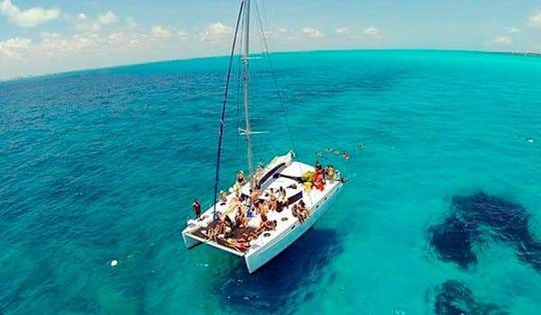 isla mujeres catamaran caribe