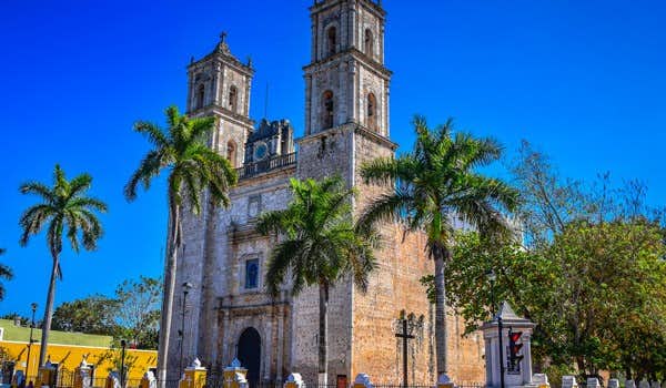catedral de san servasio de valladolid mexico