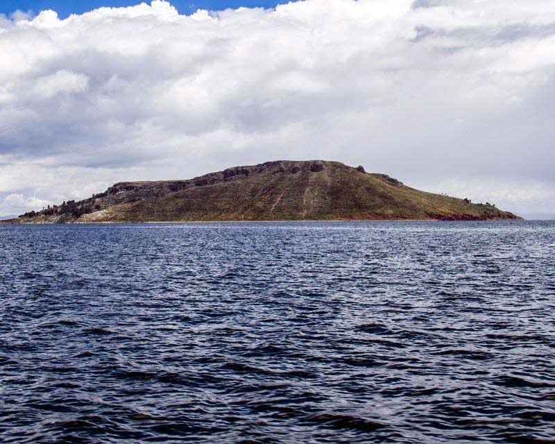 Isla taquile en el lago Titicaca