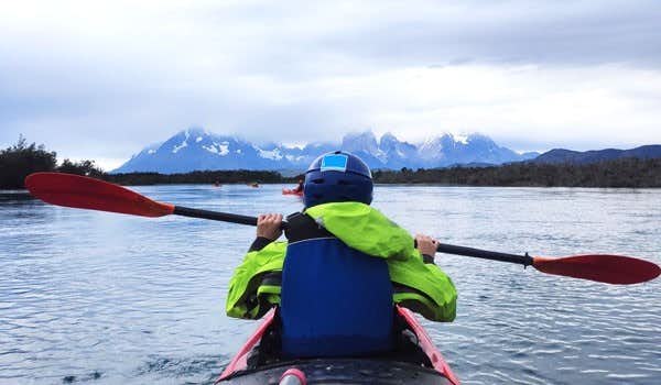 kayak lac grey retour au campement de base grey