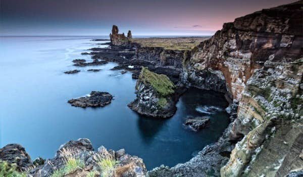 Falaises de basalte de Londrangar Islande