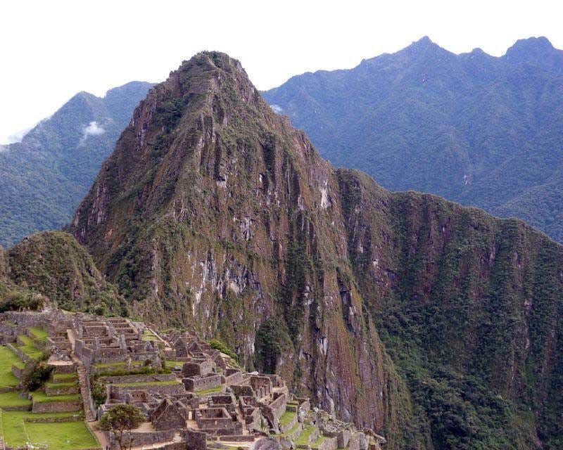 Ruines de Machu Picchu depuis le trek du Salkantay