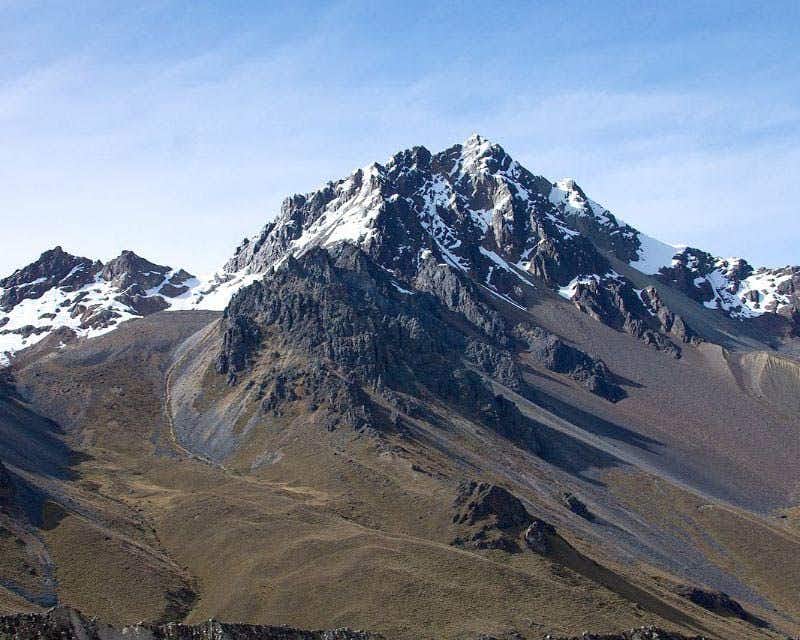 montagne enneigée de salkantay