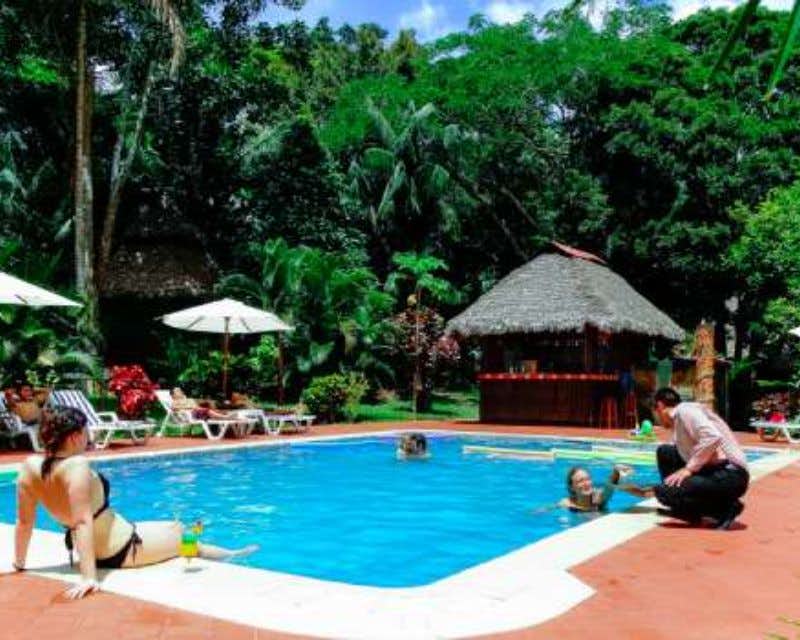 piscine du resort Corto Maltés Amazonía