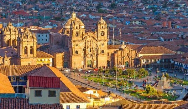 veduta aerea della città di Cuzco Plaza de Armas