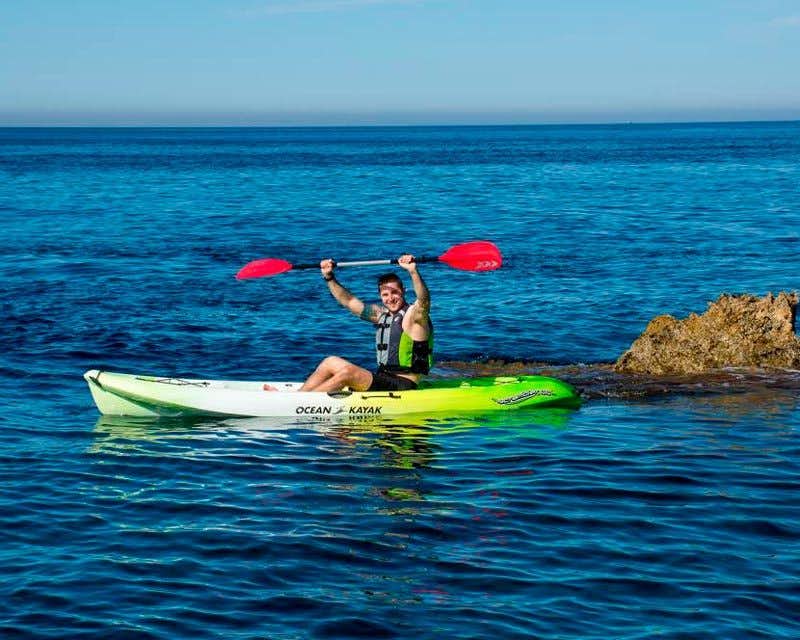 Escursione guidata in kayak sulla costa sud-occidentale di Maiorca