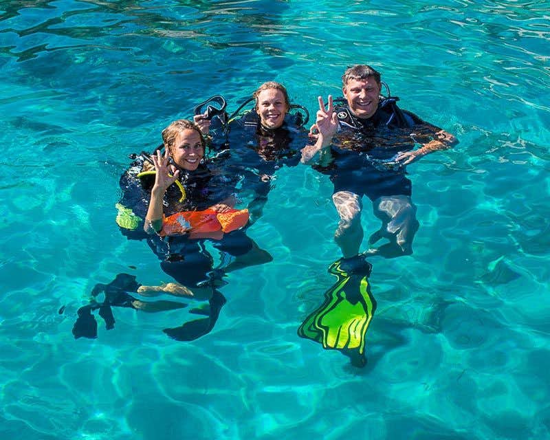 Esplorate il mondo sottomarino per la prima volta con un battesimo subacqueo a Maiorca