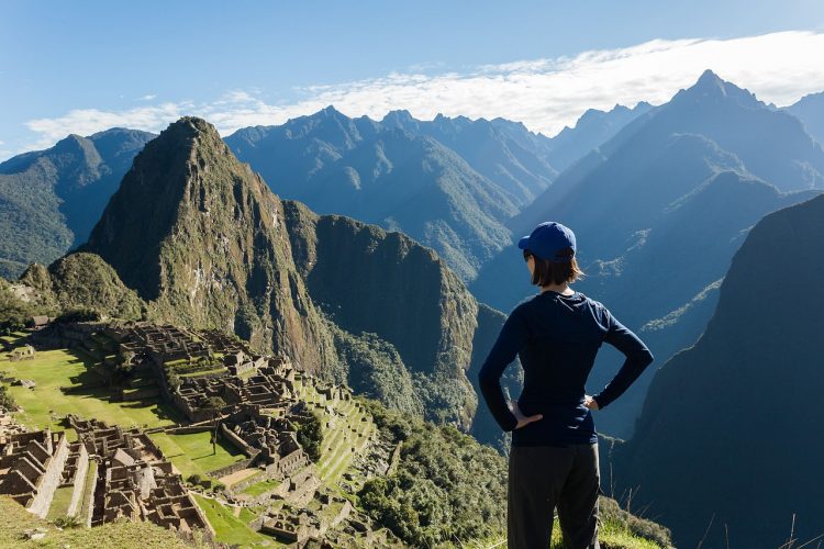 Excursionista en Machu Picchu