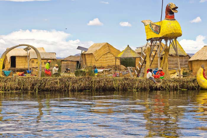 village of lake titicaca