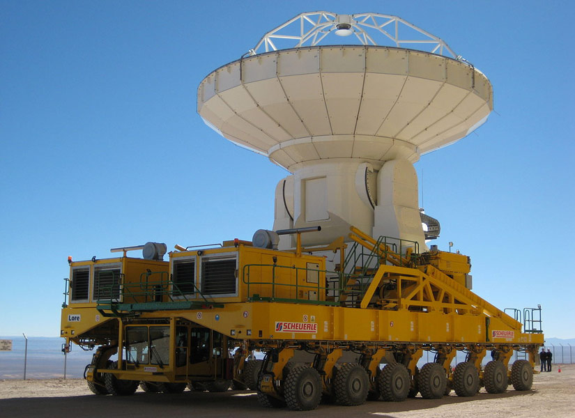 truck transporting a telescope in alma atacama