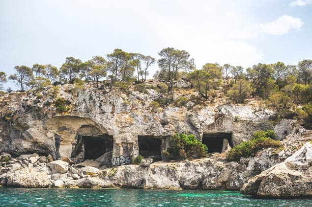 beaches and coves in mallorca