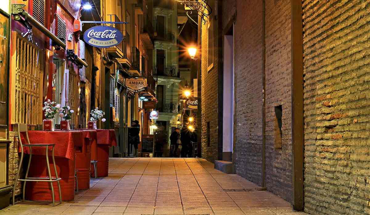 Calle de bares en España