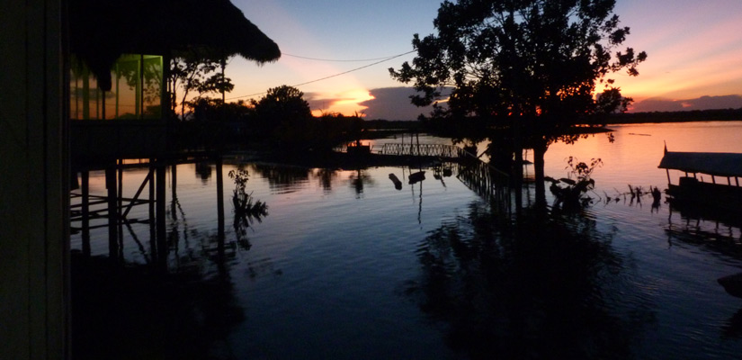 coucher de soleil à Iquitos
