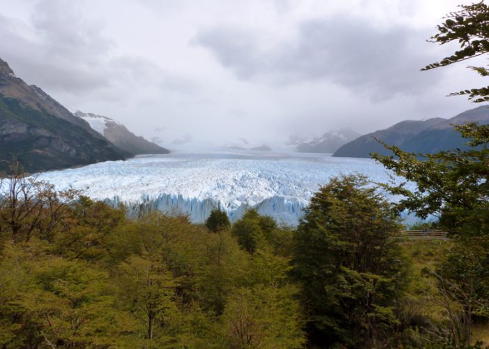 vue panoramique sur le glacier de perito moreno