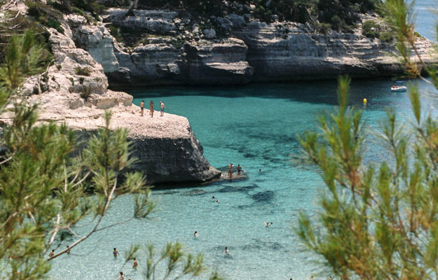 Vista general de la cala en Menorca