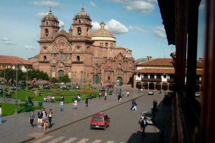 how to get from lima to cusco
